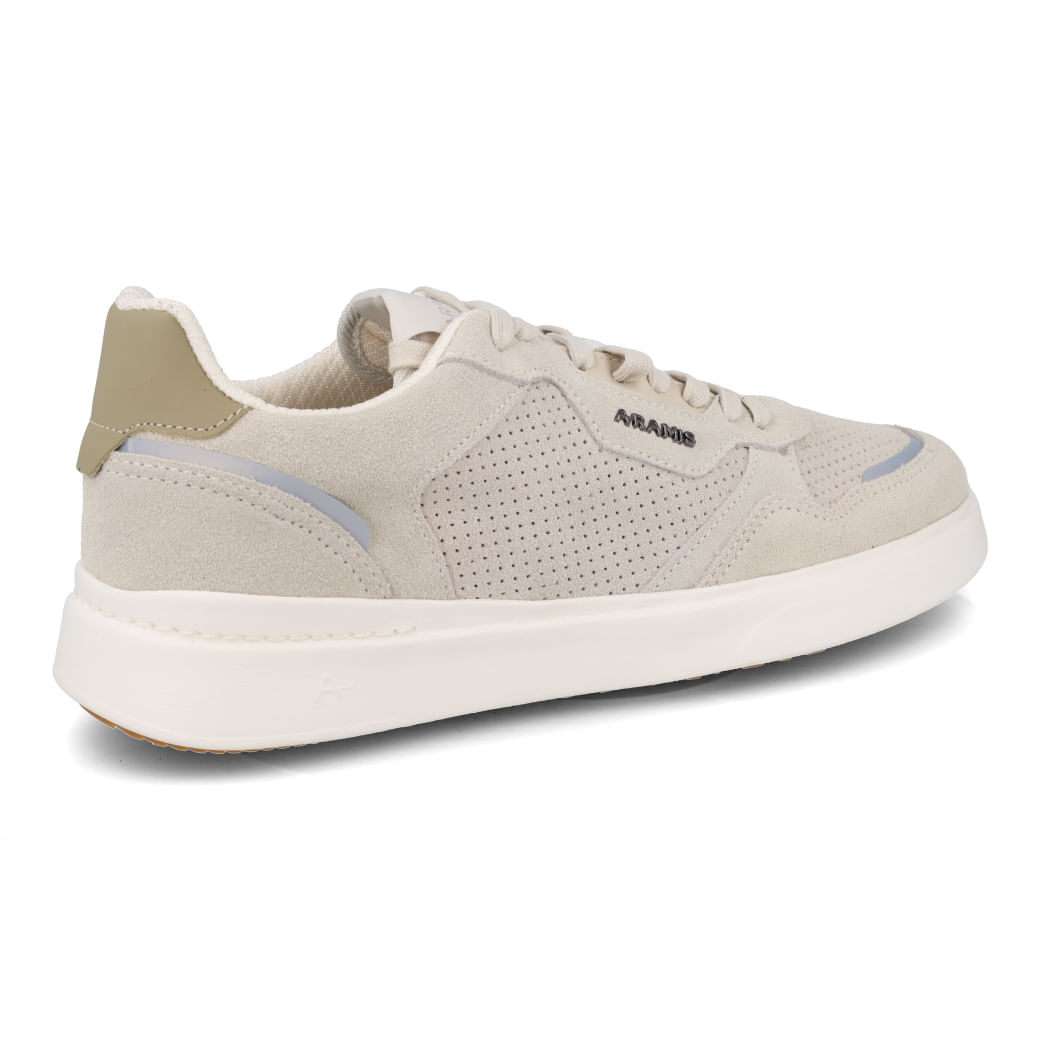 Tênis casual masculino Aramis ARM247 cor areia, vista traseira mostrando acabamento e conforto.
